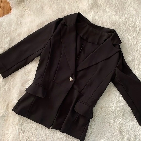 Black 3/4 sleeve button blazer - Picture 11 of 11